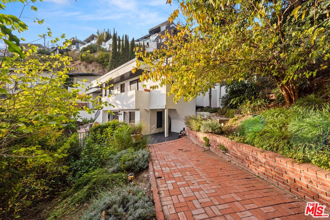 House in Los Angeles, California, United States 4 - 17098474