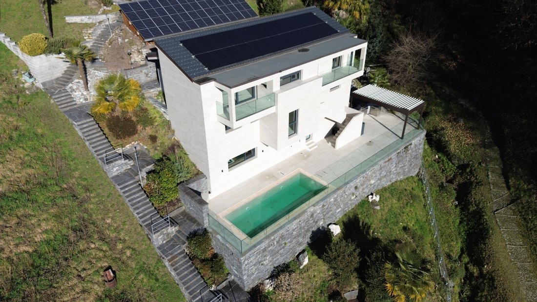 Villa in Gordola, Ticino, Switzerland 2 - 17100641