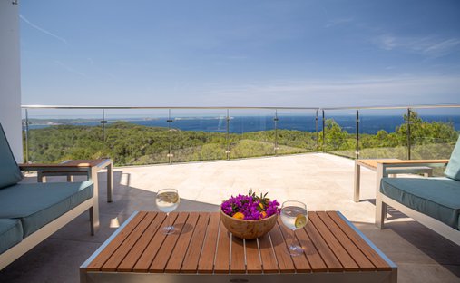 Villa in Sant Antoni de Portmany, Balearic Islands, Spain 1