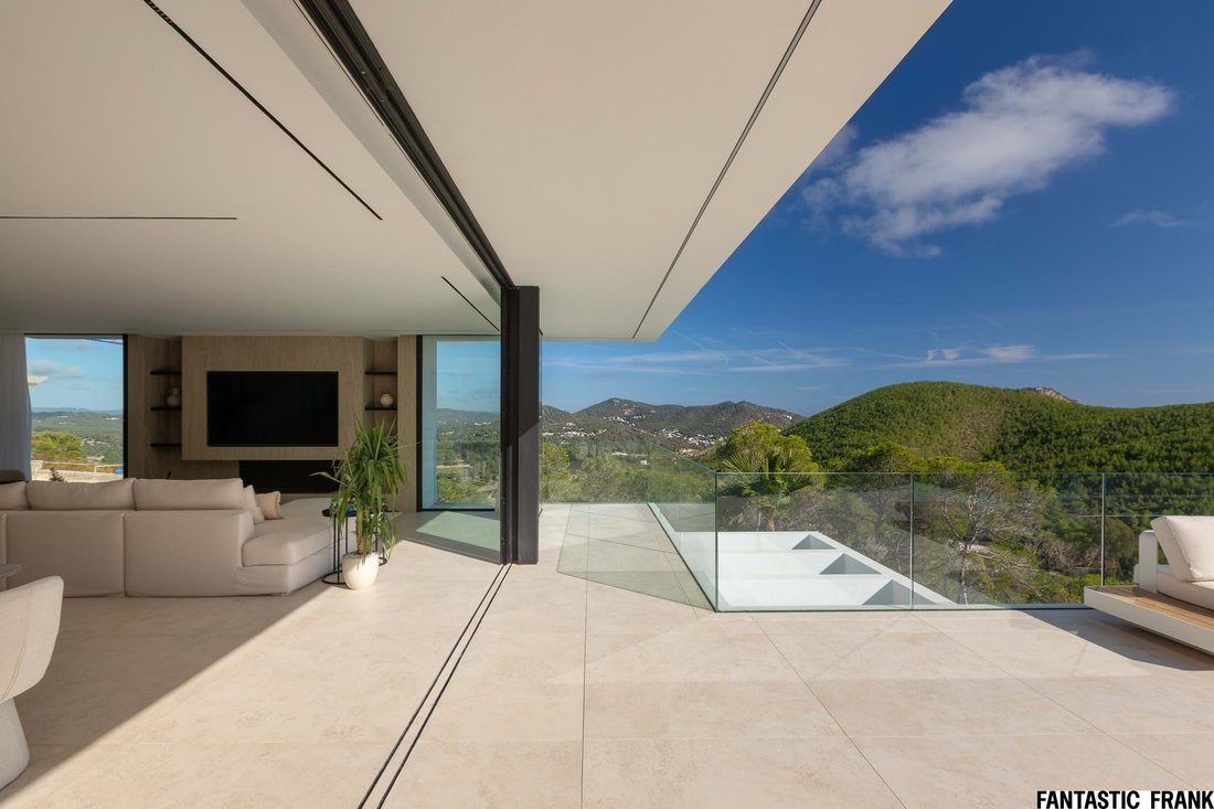 Villa in Roca Llisa, Santa Eularia des Riu, Balearic Islands 2 - 16655827
