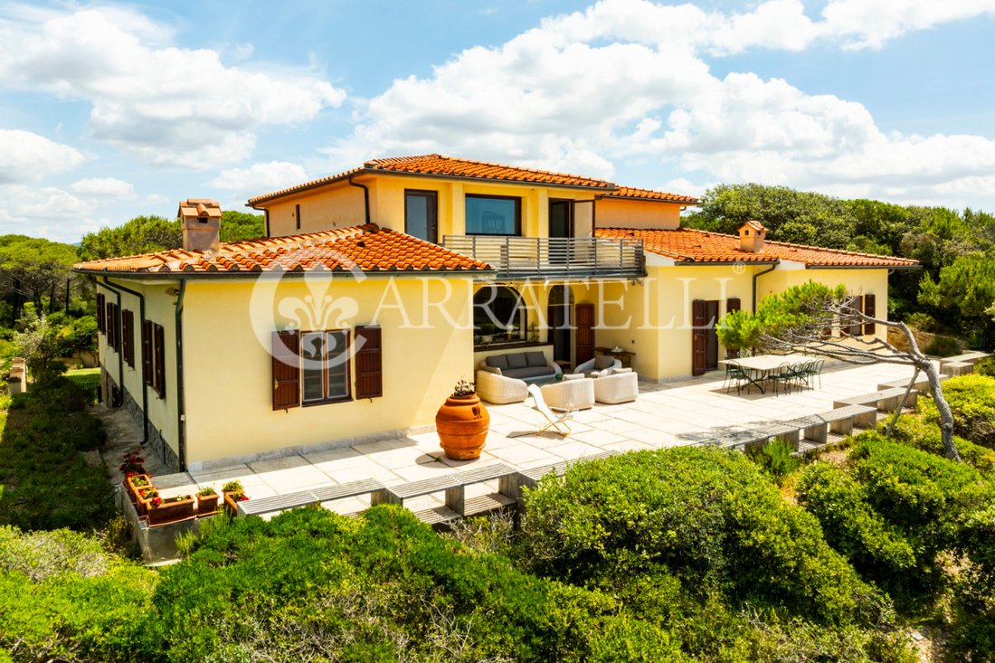 Villa in Castle of Castiglione, Castiglione della Pescaia, Tuscany 3 - 14432990