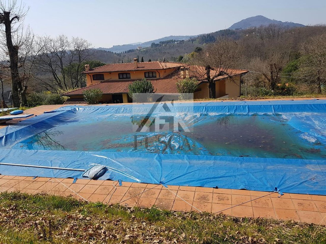 Villa in Pieve di Brancoli, Lucca, Tuscany 2 - 11988393