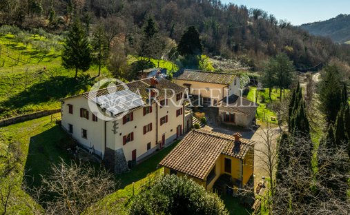Country House in Barberino di Mugello, Tuscany, Italy 1