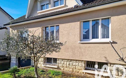 Casa en Le Plateau Pyramide, Athis-Mons, Francia 1