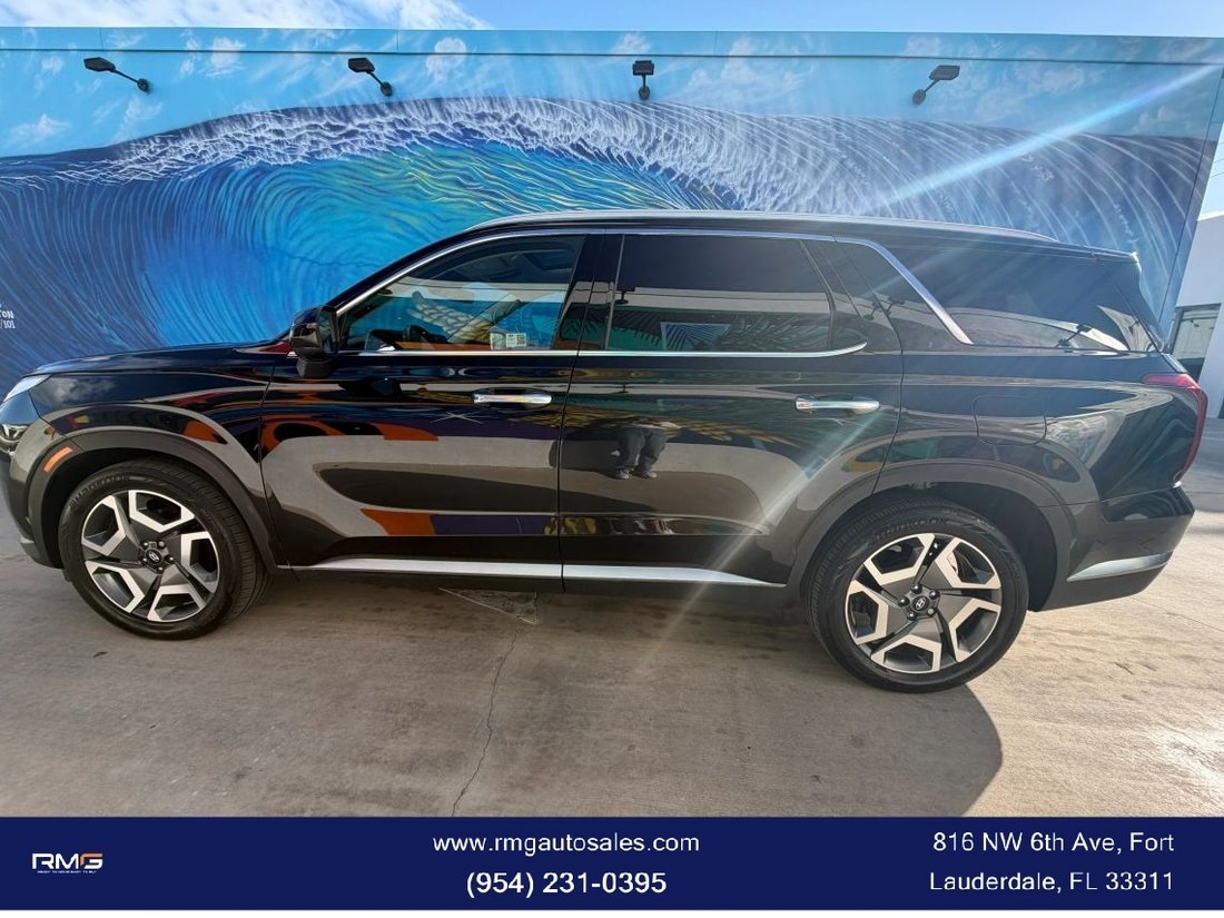 Suv in Fort Lauderdale, FL, United States 4 - 17126090