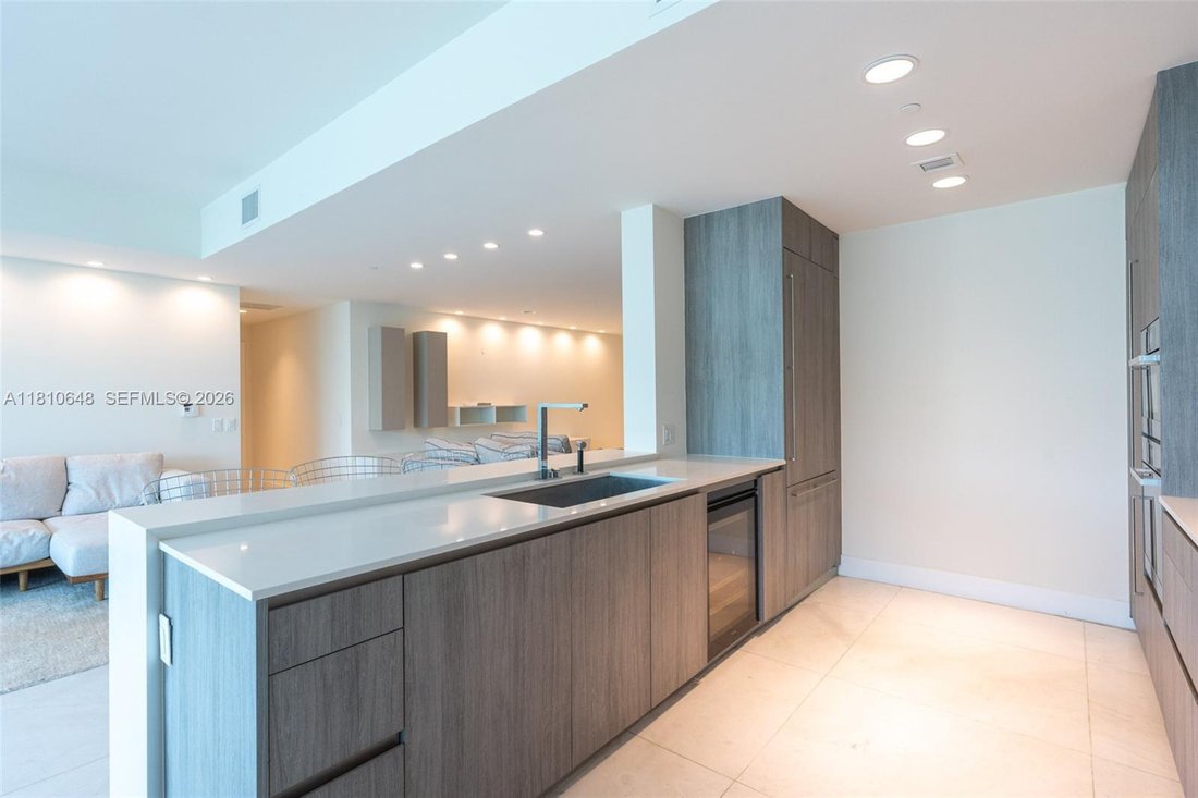 Condo in Key Biscayne, Florida, United States 5 - 15696346
