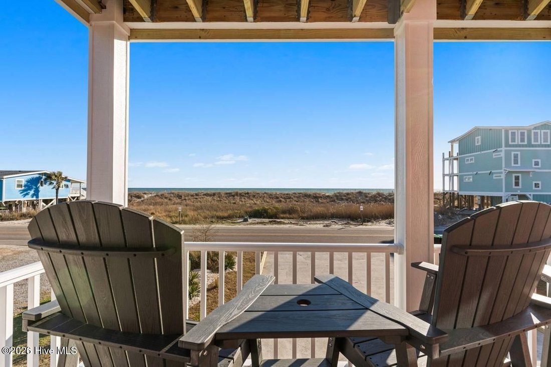 House in Oak Island, North Carolina, United States 3 - 17127042