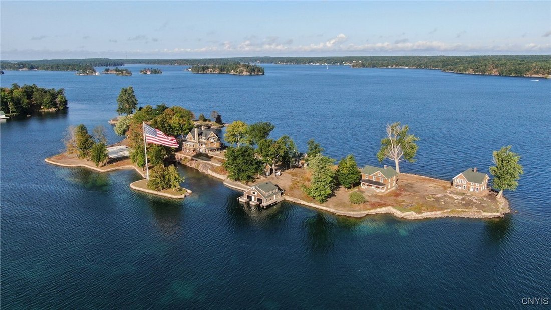 House in Alexandria Bay, New York, United States 1 - 17101424