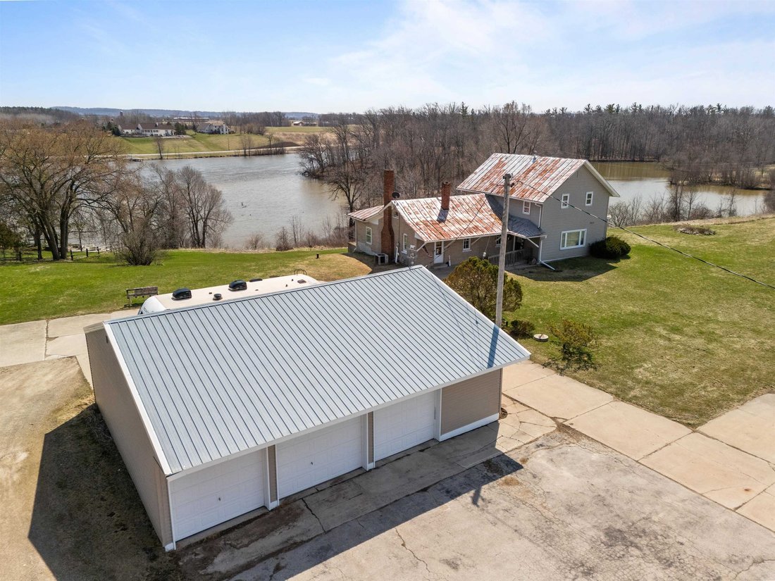 De Pere, Wisconsin, United States 4 - 17100471