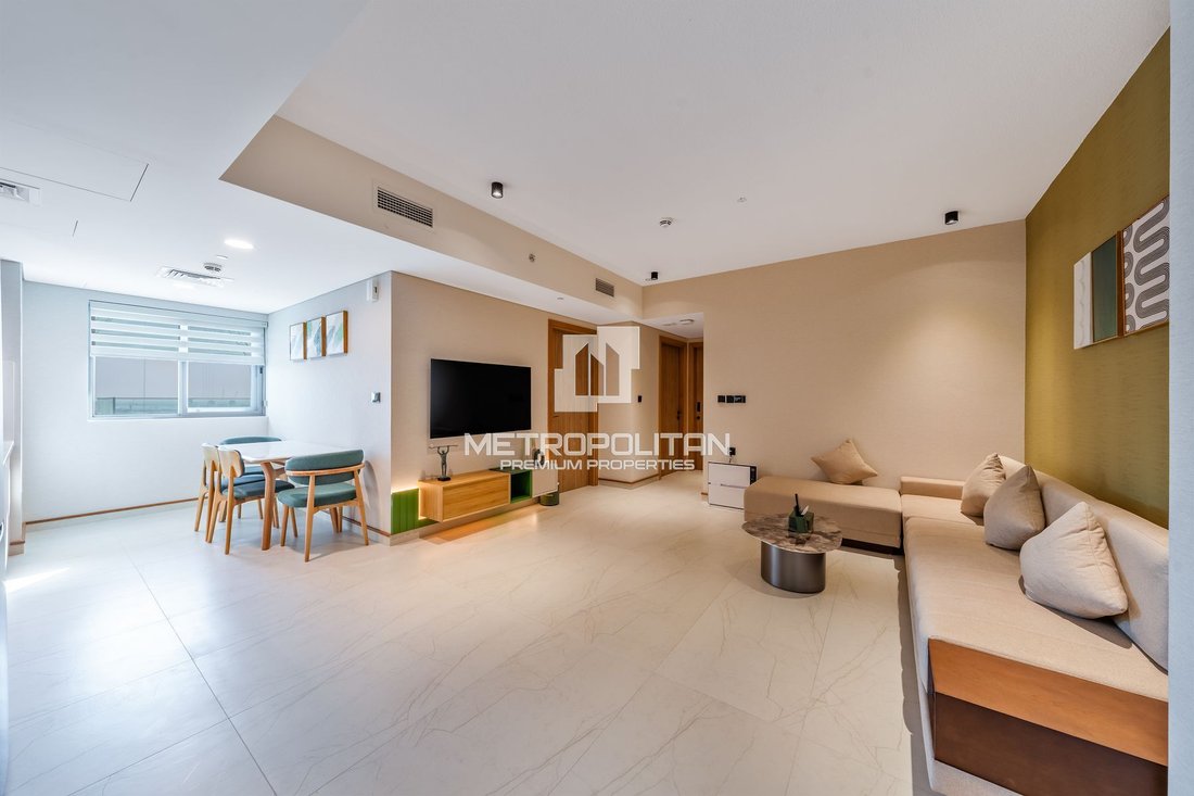 Apartment in Al Barsha South 5, Al Barsha, Dubai 3 - 17100339