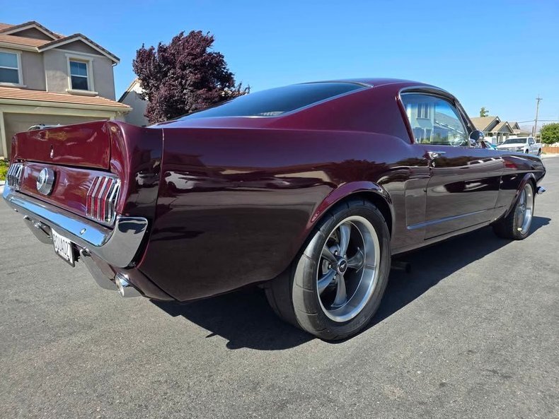 Coupe in Glendale, United States 3 - 17129247