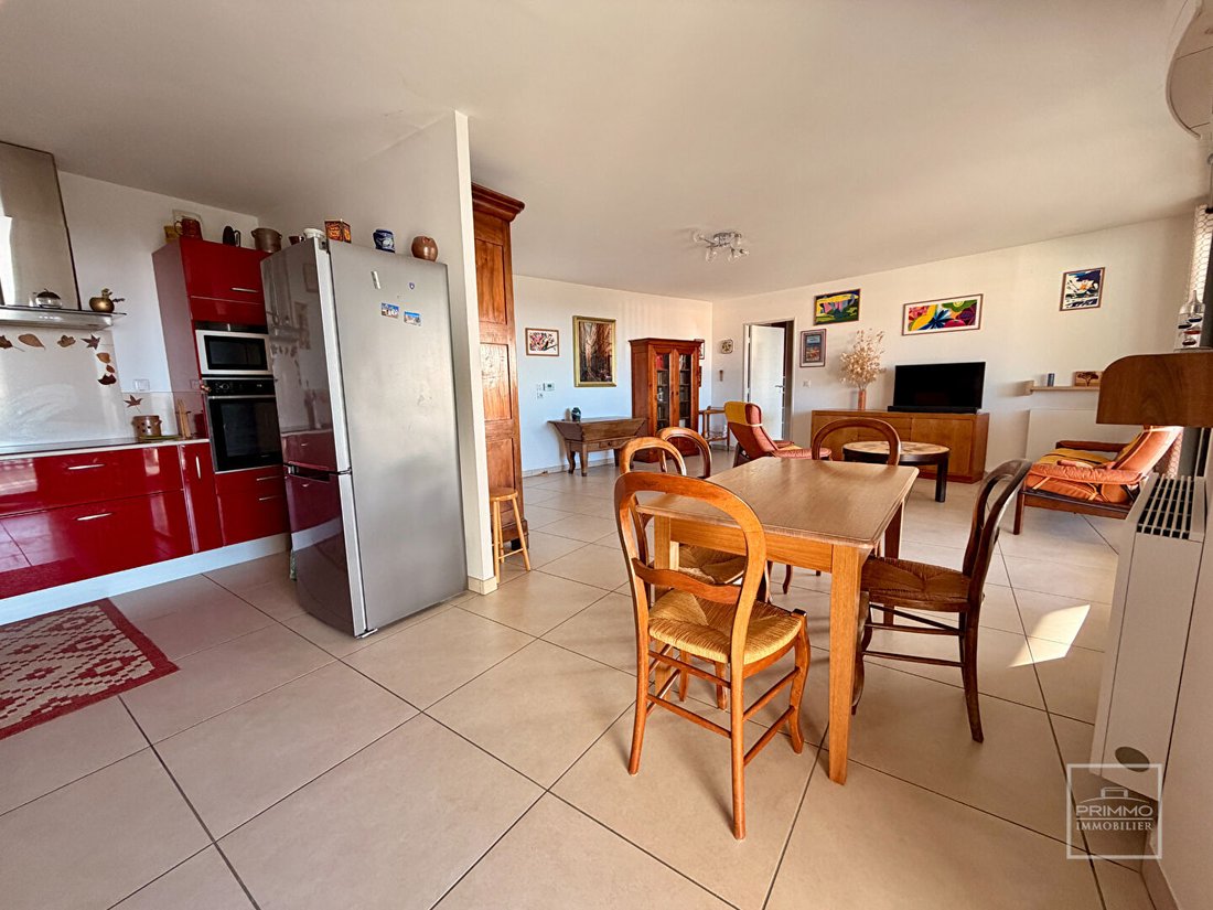 Apartment in Centre et Sud Est, Saint-Didier-au-Mont-d'Or, France 3 - 17099630