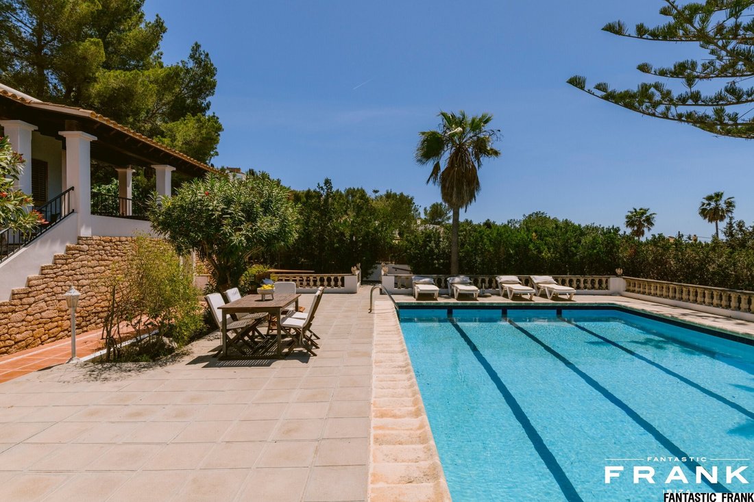 Villa in Jesus, Santa Eularia des Riu, Balearic Islands 1 - 14838085