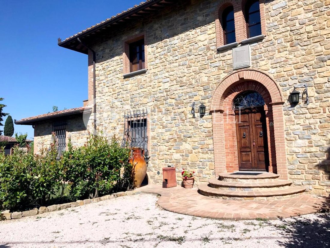 Country House in Castiglione del Lago, Umbria, Italy 4 - 15156527
