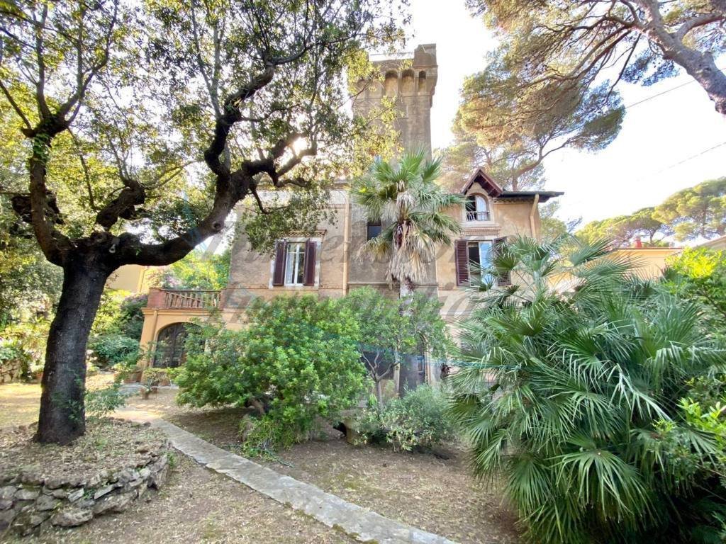 Villa in Castiglioncello, Rosignano Marittimo, Tuscany 2 - 17100525