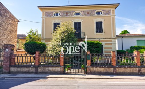House in Pieve San Paolo - Santa Margherita, Capannori, Tuscany 1