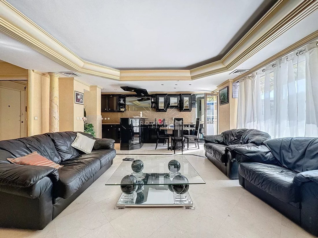 Apartment in Montfleury, Cannes, France 1 - 17098923