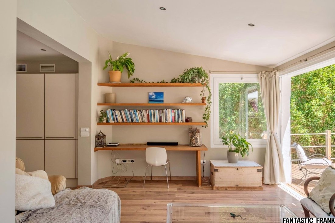 Villa in Cala Mastella, Santa Eularia des Riu, Balearic Islands 4 - 16661029