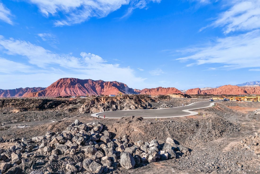 Land in Santa Clara, Utah, United States 1 - 17098801