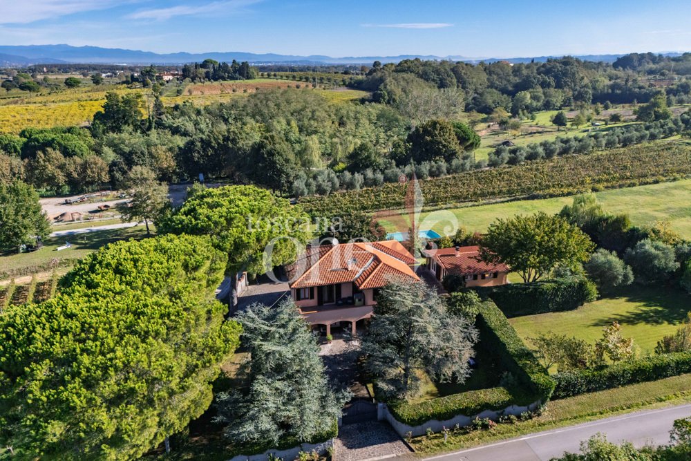 House in Crespina, Tuscany, Italy 2 - 16503499