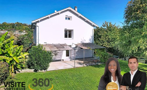 House in Saint Hubert, L'Isle-d'Abeau, France 1