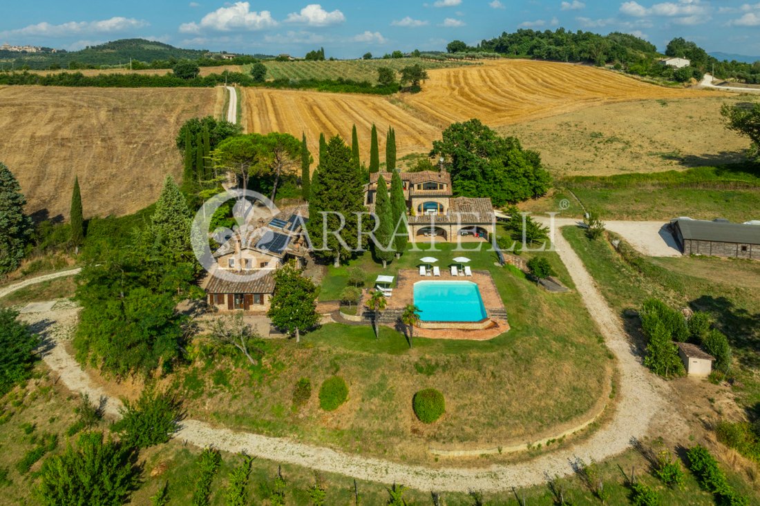 Villa in Todi, Umbria, Italy 4 - 15944498