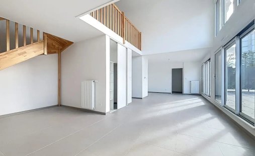 Penthouse in Baudières, Bourg-en-Bresse, France 1