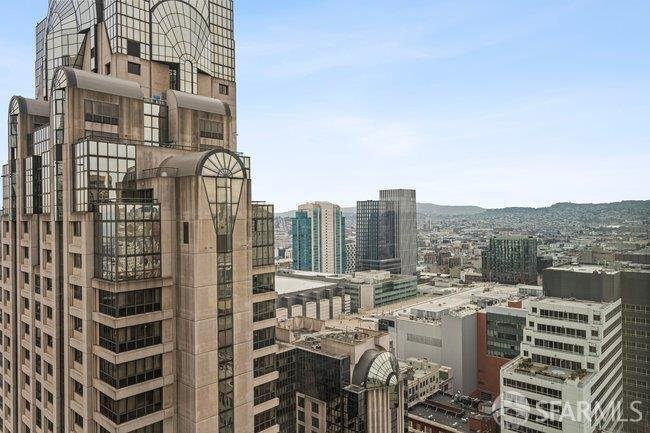 Condo in San Francisco, California, United States 4 - 17124213