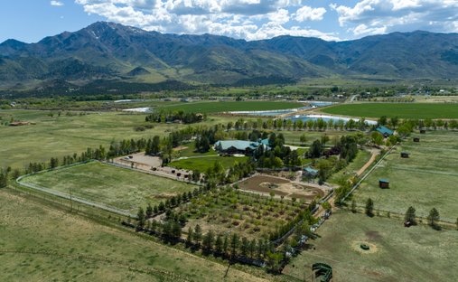House in New Harmony, Utah, United States 1