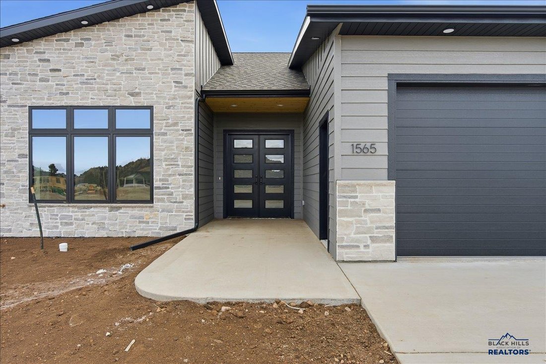 House in Spearfish, South Dakota, United States 2 - 17104272
