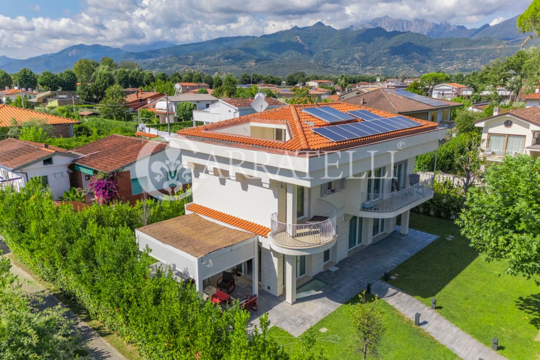 Villa in Center, Forte dei Marmi, Tuscany 1 - 16107200
