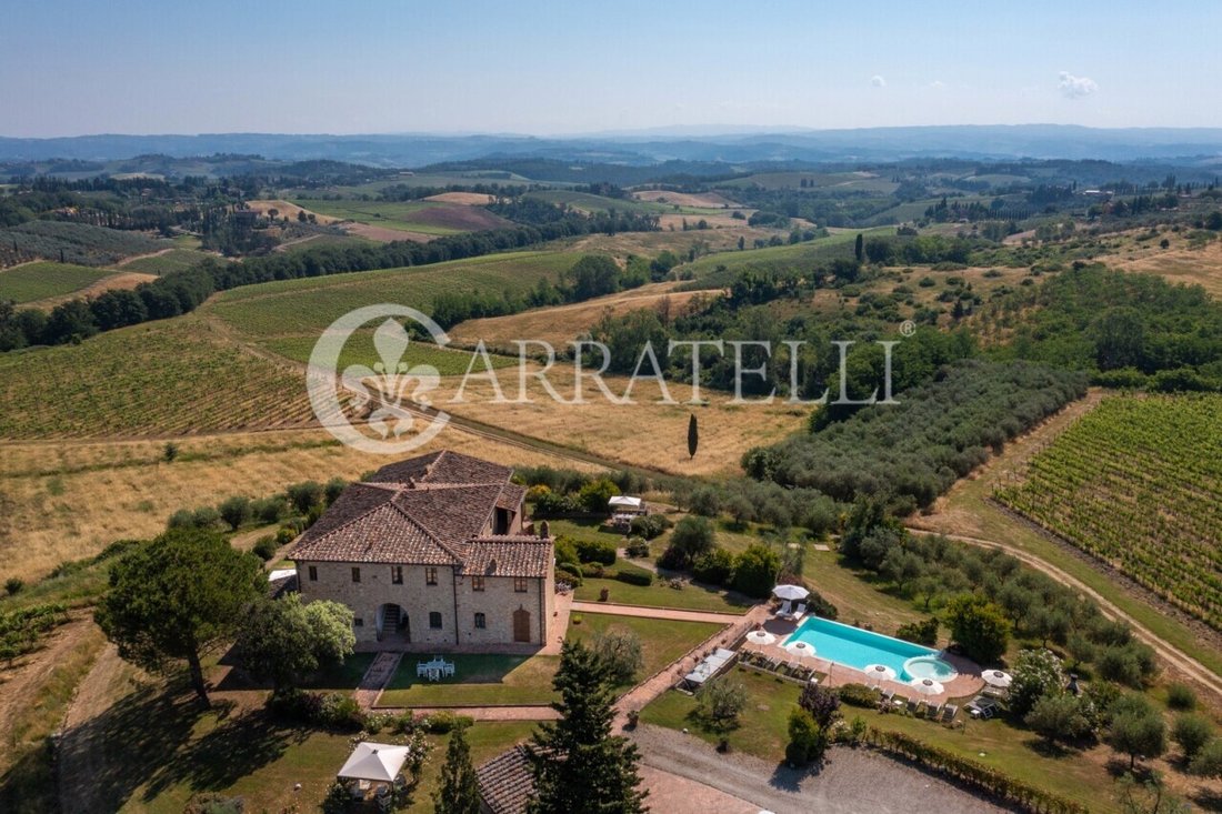 Country House in San Gimignano, Tuscany, Italy 1 - 13322333