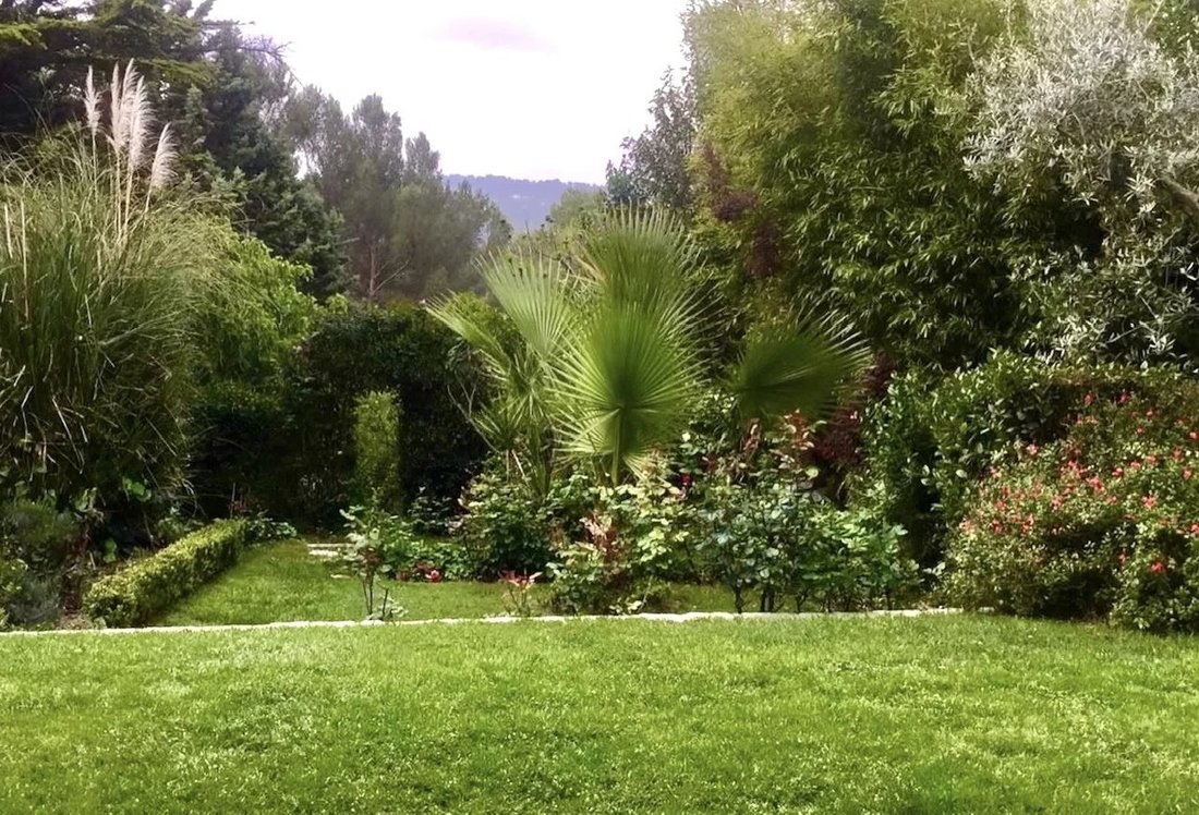 House in Est-Repentance-Les Trois Bons Dieux, Aix-en-Provence, France 3 - 17103845