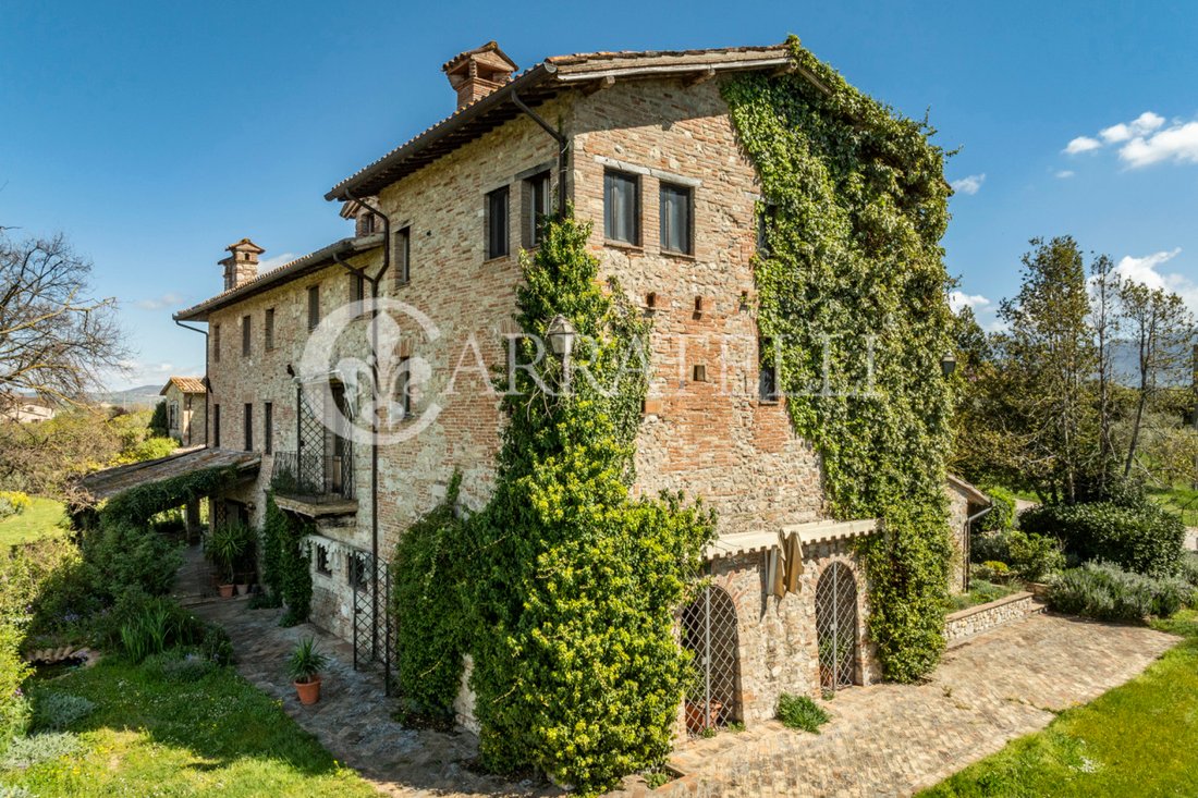 Country House in Todi, Umbria, Italy 2 - 14121975