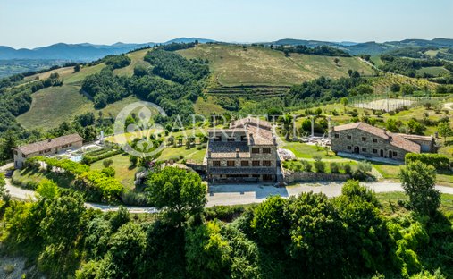 Country House in Valfabbrica, Umbria, Italy 1