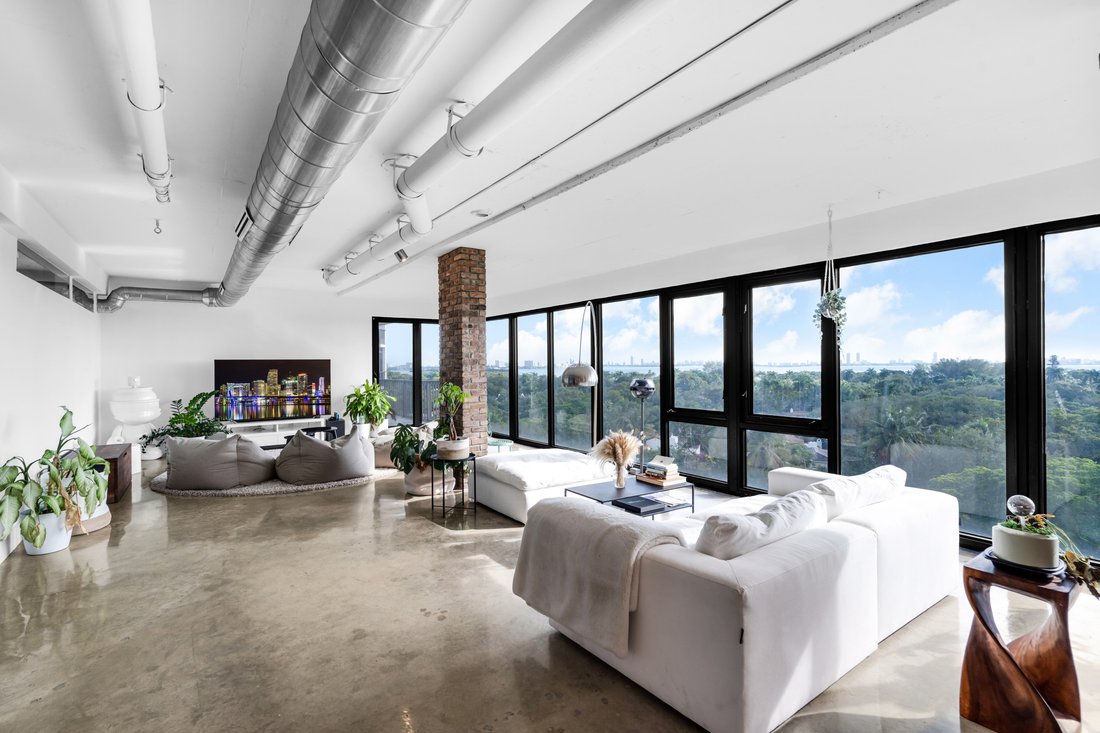 Condo in Miami, Florida, United States 1 - 17100727