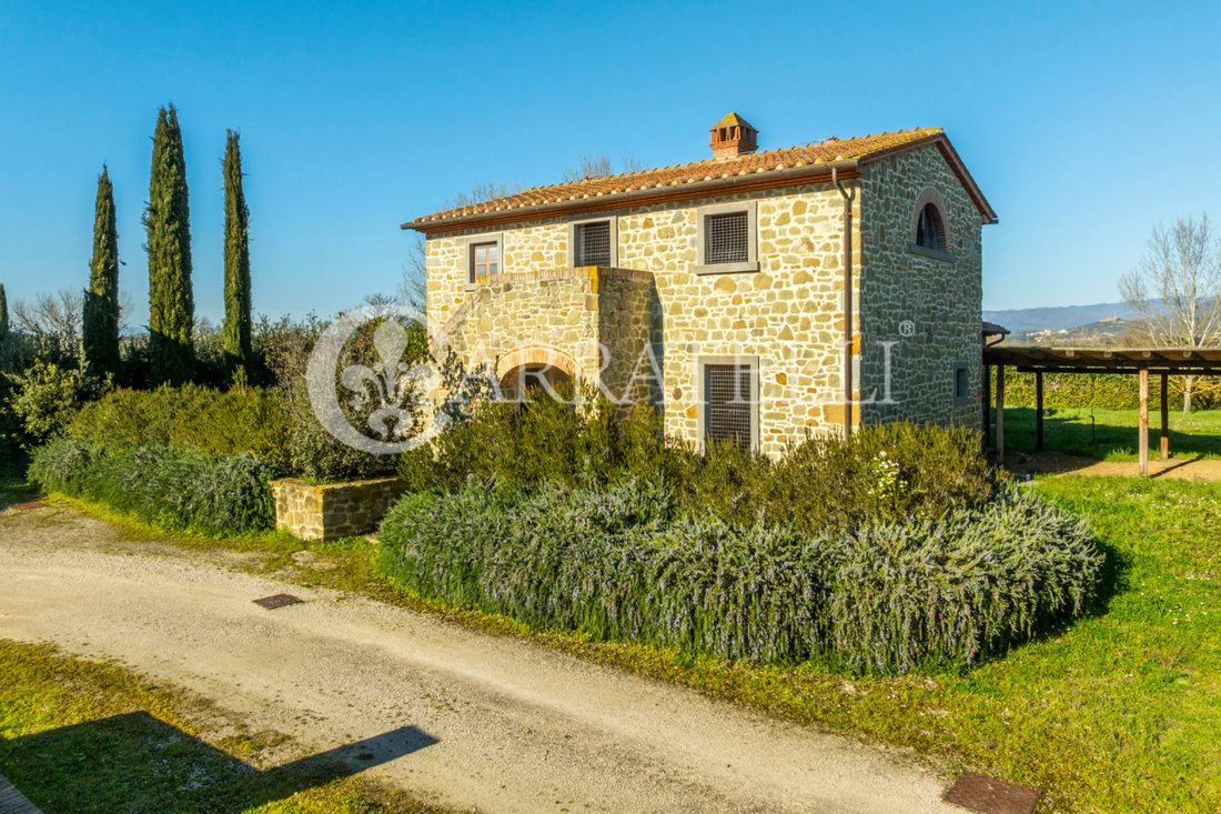 Country House in Fratta-Santa Caterina, Cortona, Tuscany 5 - 15258679