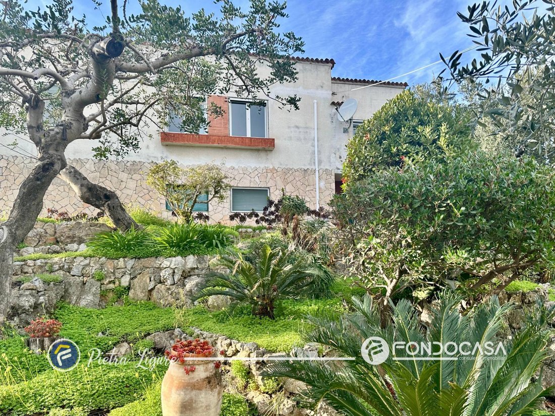 Villa in Borgio Verezzi, Liguria, Italy 2 - 17131676