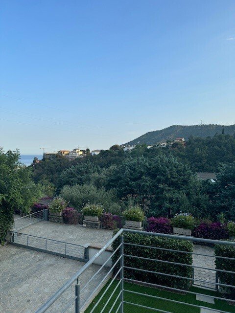 Villa in Central Hill, Alassio, Liguria 3 - 14846273
