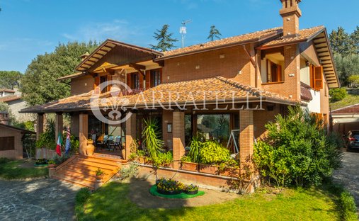 Villa in Magione, Umbria, Italy 1