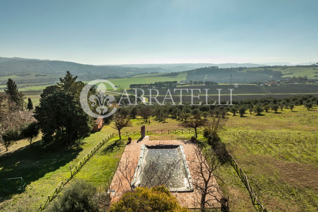 Country House in Castiglione del Lago, Umbria, Italy 4 - 13847596