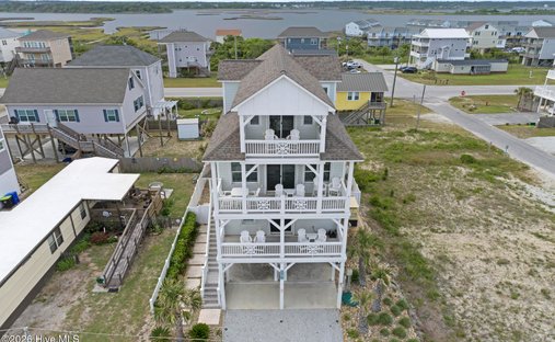 House in North Topsail Beach, North Carolina, United States 1