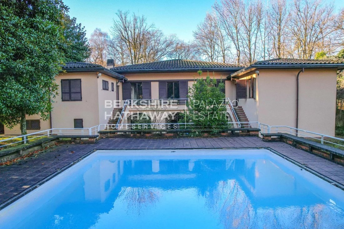 Villa in Borgo Ticino, Piedmont, Italy 1 - 17104063