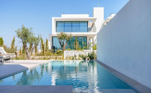 Villa in Olhos de Agua, Algarve, Portugal 1
