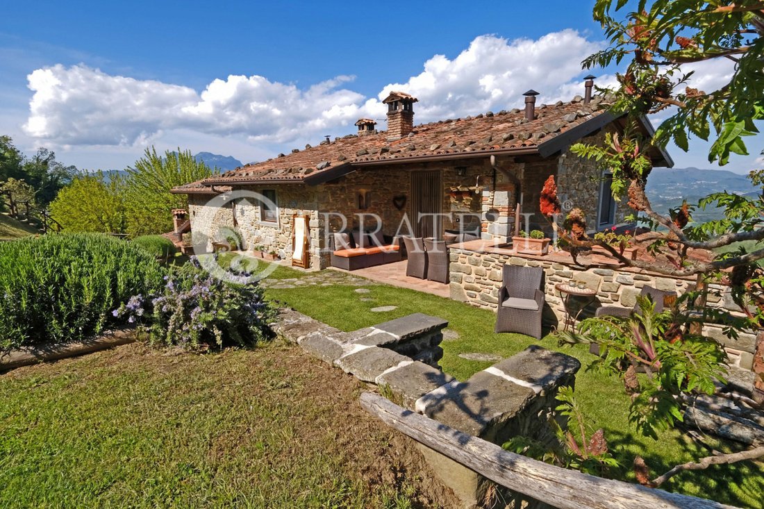 Country House in Pieve Fosciana, Tuscany, Italy 2 - 12735377
