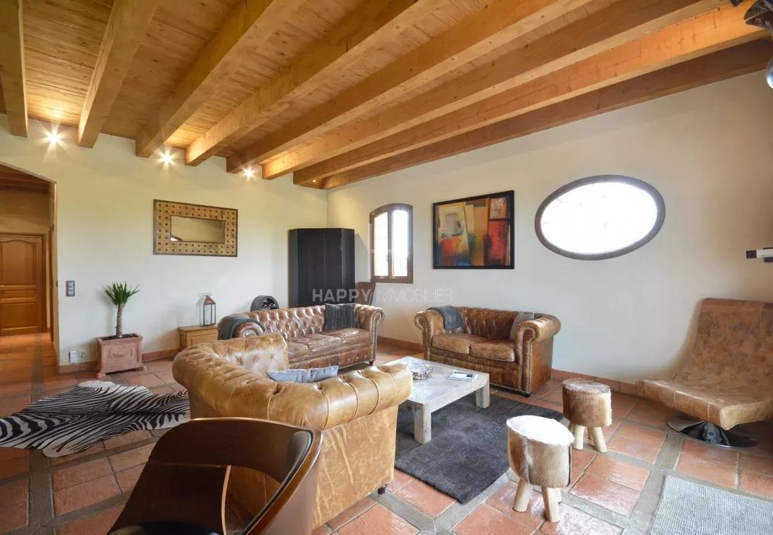 Estate in Arles, Provence-Alpes-Côte d'Azur, France 4 - 17099955