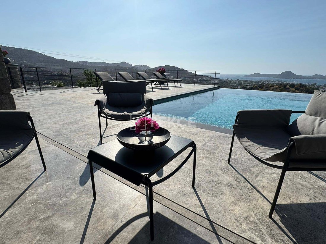 Villa in Yalıkavak, Muğla, Turkey 2 - 17056823