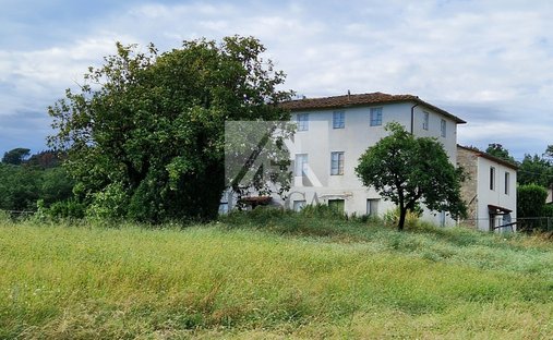 Landhaus in Area Monte San Quirico - Sant'Alessio, Lucca, Toskana 1