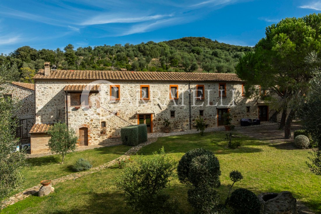 Country House in Roccastrada, Tuscany, Italy 4 - 16413507