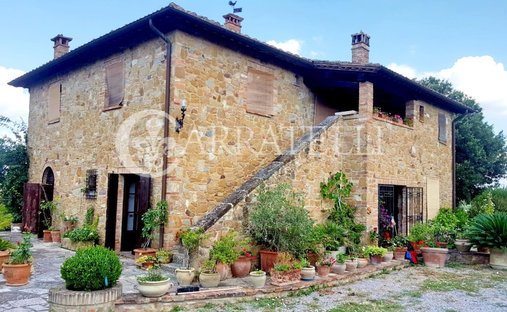 Country House in Chianciano Terme, Tuscany, Italy 1